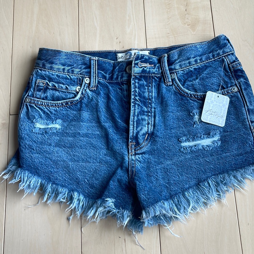 Free People, denim distressed shorts, size 24, new with tags